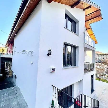 Stylish Loft With Great View To Lägenhet